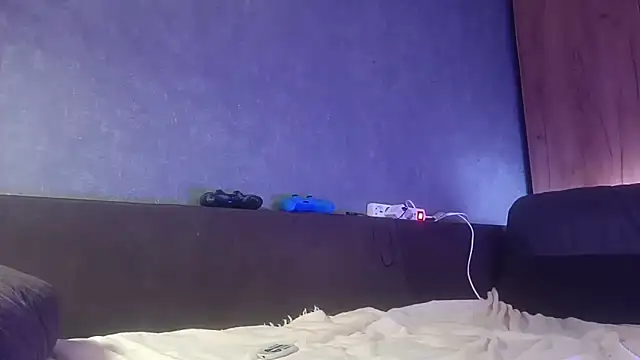 Snapshot of Hungry__Puppy chatting on 13, 10, 2025 Hungry Puppy online show from 13, 10, 2025