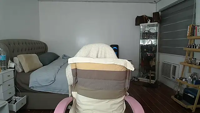 aya saki online show from 28, 9, 2025