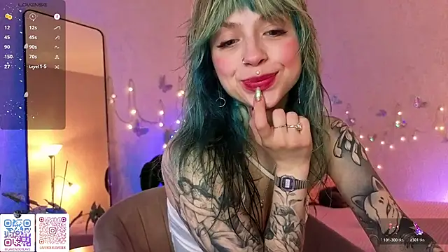 Snapshot of lavenderluxe chatting on 24, 5, 2026 lavenderluxe online show from 24, 5, 2026