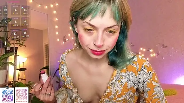 Snapshot of lavenderluxe chatting on 7, 7, 2026 lavenderluxe online show from 7, 7, 2026