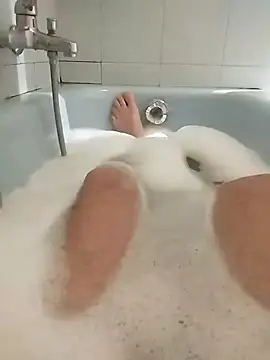 Snapshot of hexsmith96 chatting on 5, 1, 2025 hexsmith96 online show from 5, 1, 2025