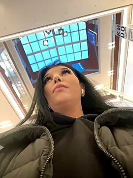 Snapshot of Tisha_Busty chatting on 21, 11, 2025 Tisha Busty online show from 21, 11, 2025