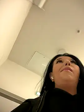 Snapshot of Tisha_Busty chatting on 1, 12, 2025 Tisha Busty online show from 1, 12, 2025