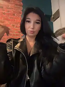 Tisha Busty online show from 10, 5, 2026