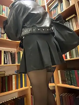Tisha Busty online show from 15, 5, 2026