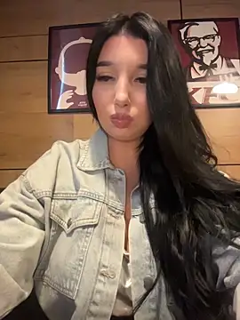 Tisha Busty online show from 18, 5, 2026