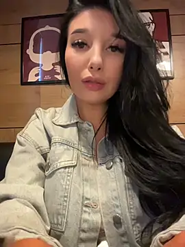 Tisha Busty online show from 21, 5, 2026