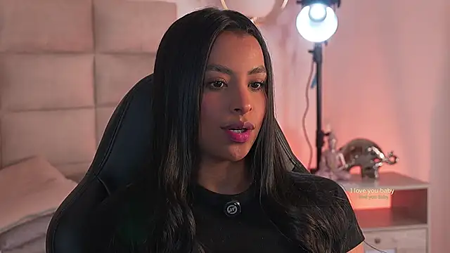 Snapshot of emma_brooks1 chatting on 26, 10, 2025 emma brooks1 online show from 26, 10, 2025