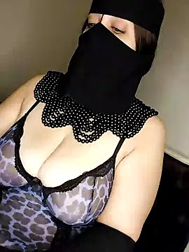 -Arab milf- online show from 29, 12, 2024