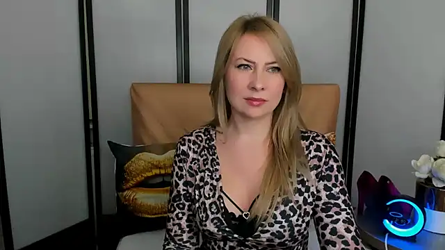 LatoyaRose online show from 17, 1, 2025