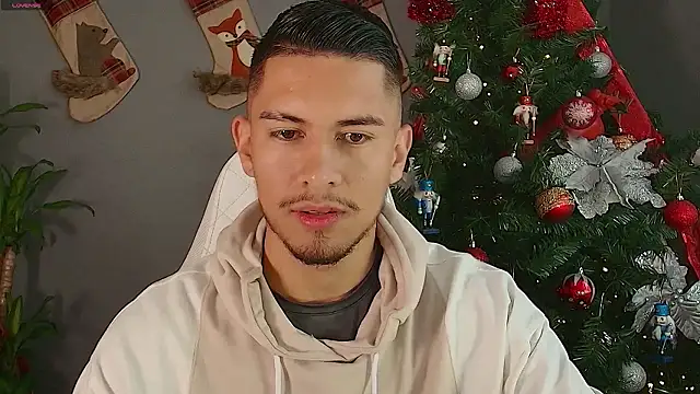 Aaronfox x online show from 6, 12, 2024