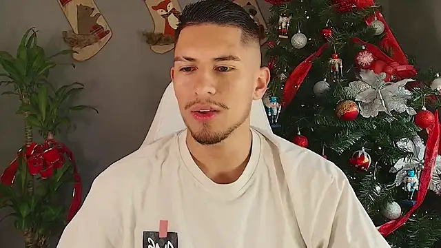 Aaronfox x online show from 9, 12, 2024