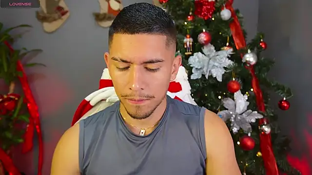 Aaronfox x online show from 23, 12, 2024