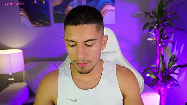 Aaronfox x online show from 8, 1, 2025