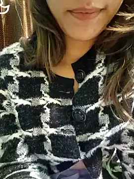 Snapshot of MIss-Naina chatting on 15, 12, 2024 MIss-Naina online show from 15, 12, 2024