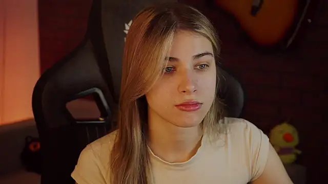 EllieCutes online show from 20, 12, 2024