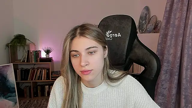 EllieCutes online show from 6, 1, 2025