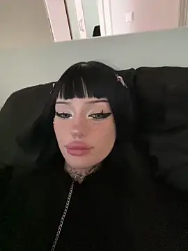 Snapshot of madelinexx chatting on 15, 9, 2025 madelinexx online show from 15, 9, 2025