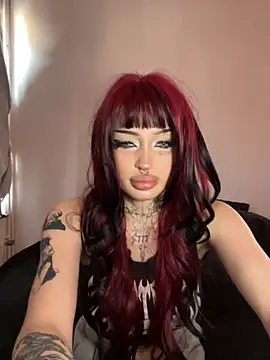 Snapshot of madelinexx chatting on 4, 10, 2025 madelinexx online show from 4, 10, 2025