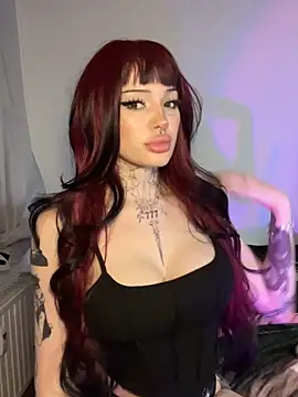 Snapshot of madelinexx chatting on 17, 10, 2025 madelinexx online show from 17, 10, 2025