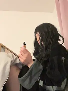 Snapshot of madelinexx chatting on 17, 12, 2025 madelinexx online show from 17, 12, 2025