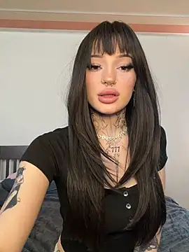 madelinexx online show from 10, 4, 2026