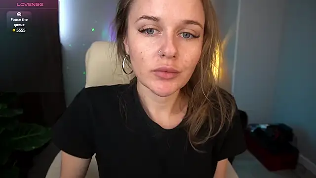 MaribelRiverr  online show from 13, 12, 2024