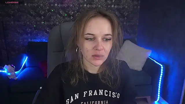MaribelRiverr  online show from 15, 12, 2024