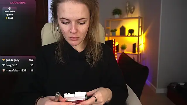 MaribelRiverr  online show from 16, 12, 2024
