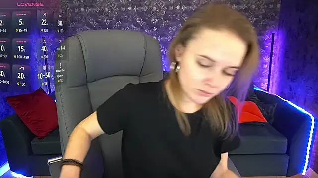 MaribelRiverr  online show from 19, 12, 2024