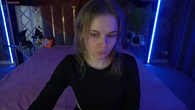 MaribelRiverr  online show from 27, 10, 2025