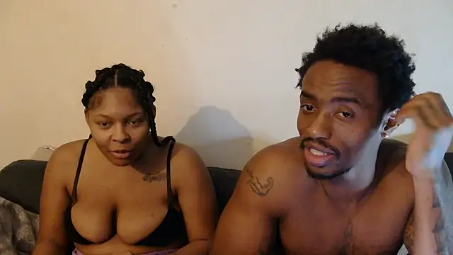 Snapshot of exotic__couple chatting on 5, 1, 2025 exotic couple online show from 5, 1, 2025