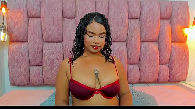 Snapshot of britanny-collyns chatting on 20, 3, 2026 britanny-collyns online show from 20, 3, 2026