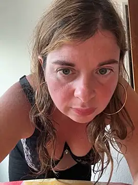 Lombada online show from 6, 11, 2025