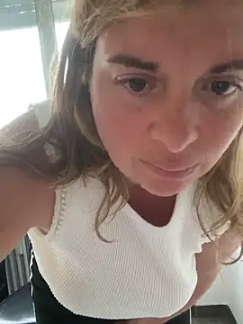 Snapshot of Lombada chatting on 16, 6, 2026 Lombada online show from 16, 6, 2026