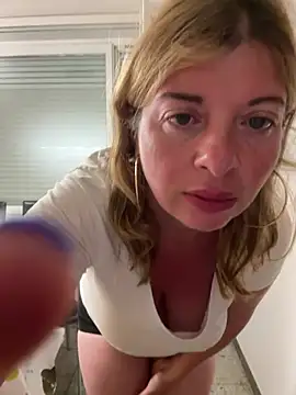Snapshot of Lombada chatting on 8, 7, 2026 Lombada online show from 8, 7, 2026