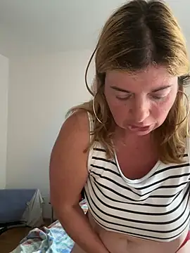 Snapshot of Lombada chatting on 11, 7, 2026 Lombada online show from 11, 7, 2026