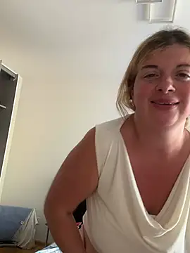 Snapshot of Lombada chatting on 12, 7, 2026 Lombada online show from 12, 7, 2026