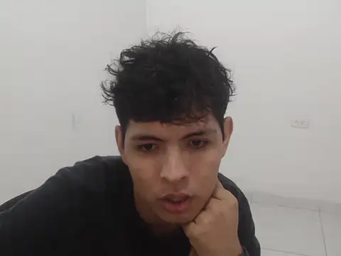 yuletxxx online show from 14, 4, 2026