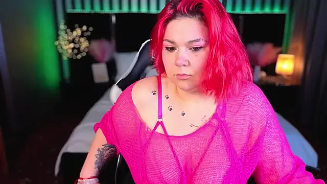 Snapshot of BettyDark chatting on 25, 5, 2026 BettyDark online show from 25, 5, 2026