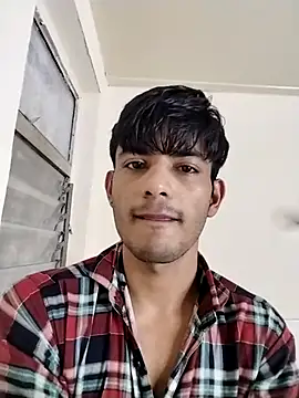 Snapshot of kingkartik7 chatting on 1, 3, 2025 kingkartik7 online show from 1, 3, 2025