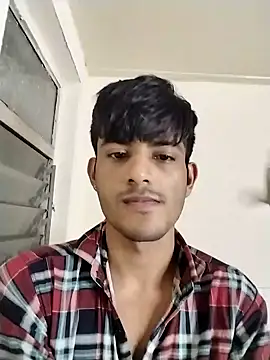 Snapshot of kingkartik7 chatting on 1, 3, 2025 kingkartik7 online show from 1, 3, 2025
