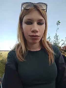 EvaRush online show from 11, 5, 2026
