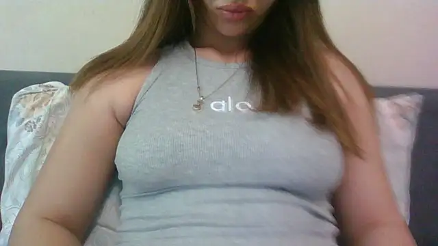 Snapshot of Emma_99 chatting on 28, 5, 2026 Emma 99 online show from 28, 5, 2026