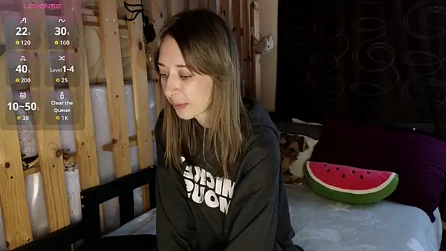 NinaNovalicious online show from 24, 4, 2026