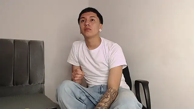 Snapshot of alex-lover chatting on 16, 9, 2025 alex-lover online show from 16, 9, 2025