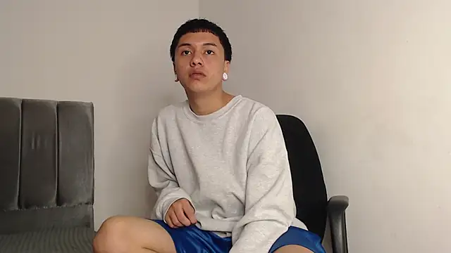 Snapshot of alex-lover chatting on 19, 9, 2025 alex-lover online show from 19, 9, 2025