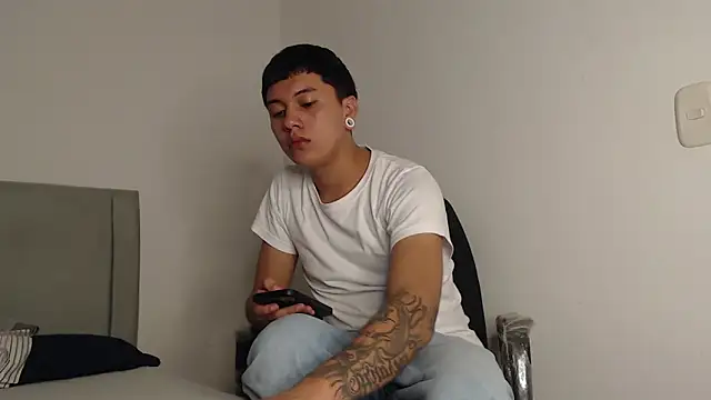 alex-lover online show from 9, 4, 2026