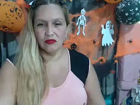 mom son dirty online show from 19, 10, 2025