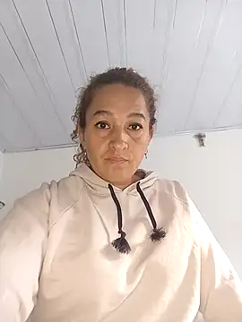 mature tammyjones online show from 10, 9, 2025